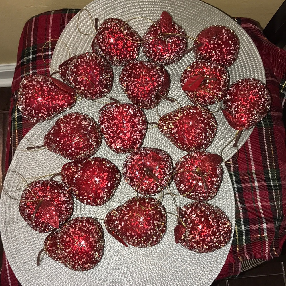 ❤️CHRISTMAS DECOR APPLES & PEAR Ornaments T17 - Picture 1 of 5
